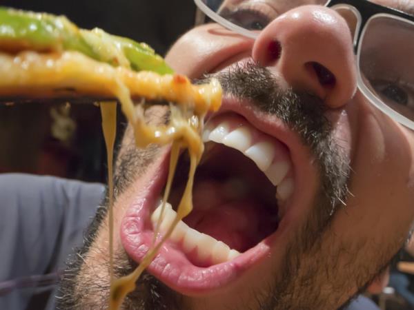 4 načini, kako pici zmanjšati kalorije